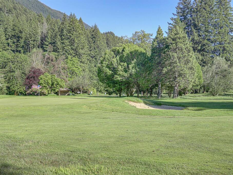 Mount Hood Village Ski-Mount Hood Charm-Welches,Golf And Ski Resort Condo,W&D, Wifi,Near Woods,Hiking,Fishing מראה חיצוני תמונה